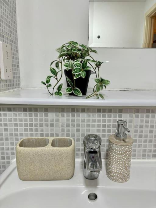 Luxury Apartment In The Heart Of Birmingham City! Eksteriør billede